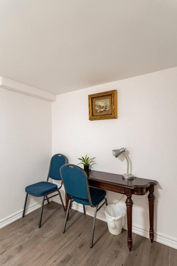 Simple & Tidy Private Rooms 토론토 외부 사진