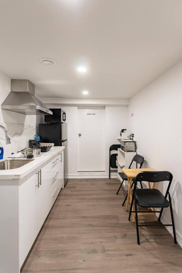 Simple & Tidy Private Rooms 토론토 외부 사진
